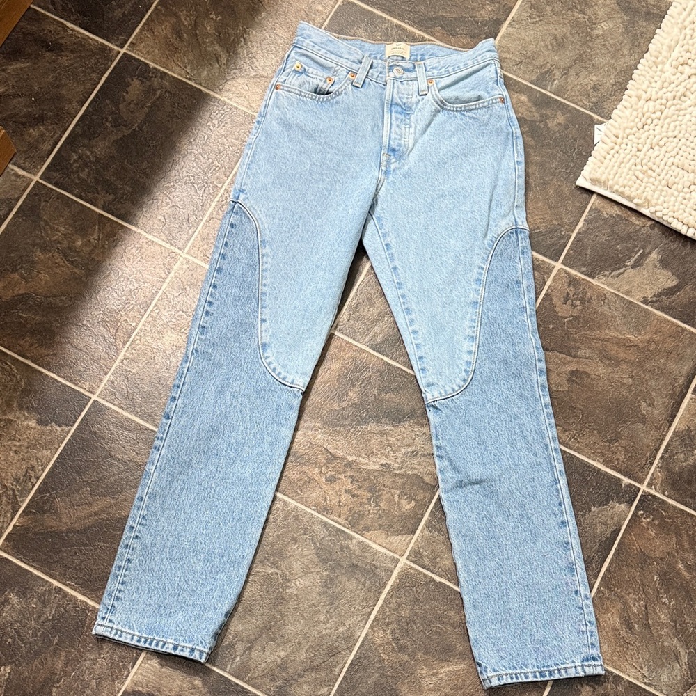 Levi's Light Blue 501 Original Jeans - Picture 5 of 10